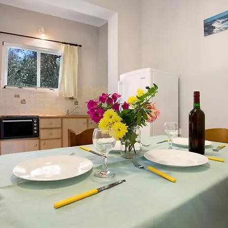 Dolphin 1 דירה *